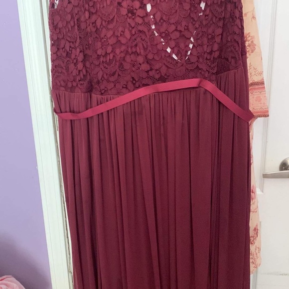 Dress - Picture 1 of 1